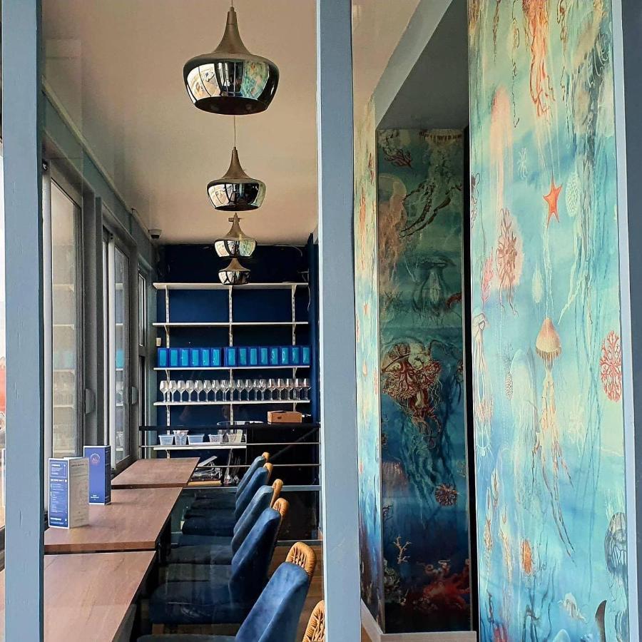 Hotel Restaurant L'Atelier Des Cousins Chatelaillon-Plage Luaran gambar